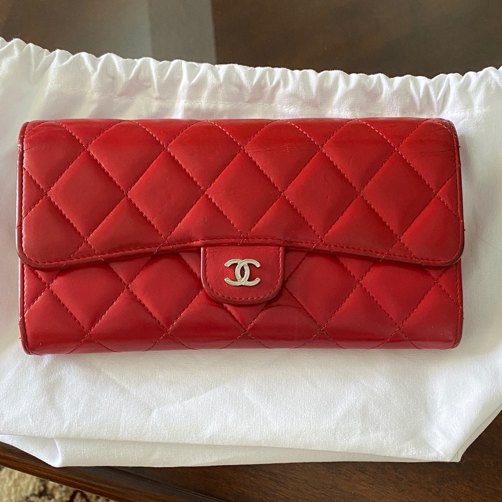 CHANEL Classic Red Quilted Wallet